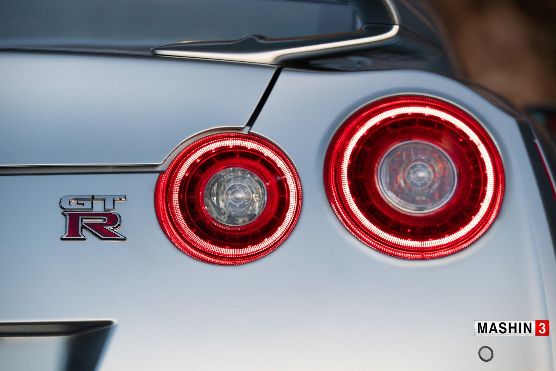 نیسان GT-R